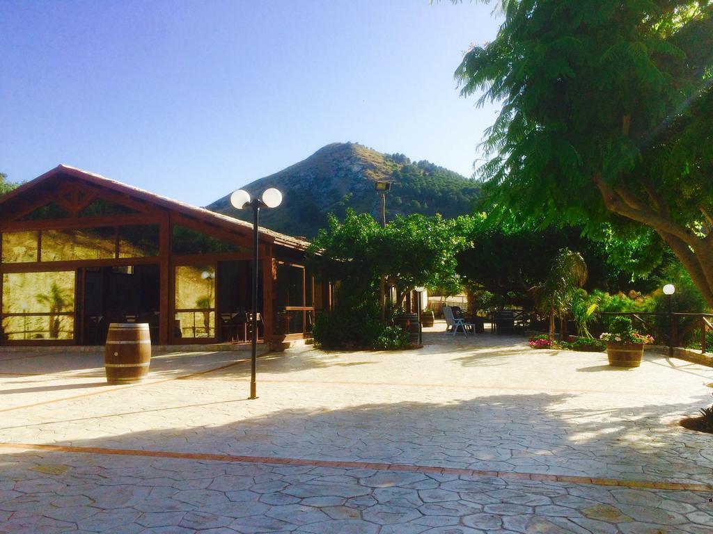 קלטפימי Agriturismo Tenute Pispisa Segesta מראה חיצוני תמונה